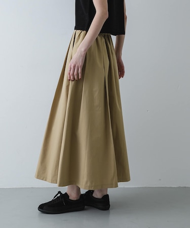 タックボリュームスカート