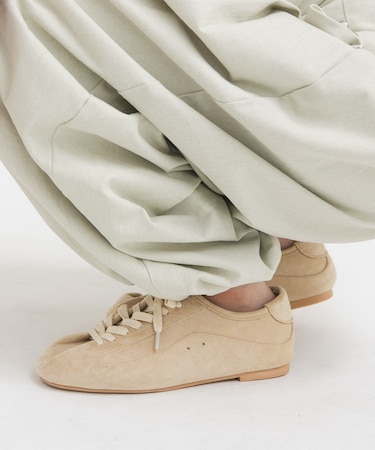 タンデザインスニーカー