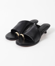 LE VERNIS　トゥーリングサンダル