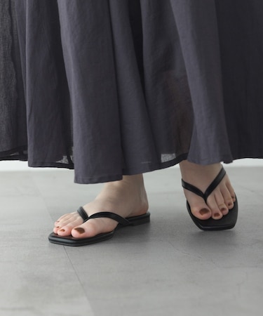 軽量フラットトングサンダル