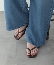 軽量フラットトングサンダル