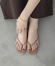 軽量フラットトングサンダル