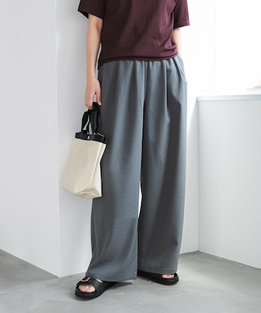 『UR TECH』完声／涼ギャザーワイドパンツ