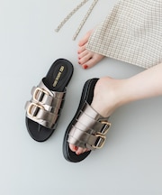 ダブルベルテッドサンダル