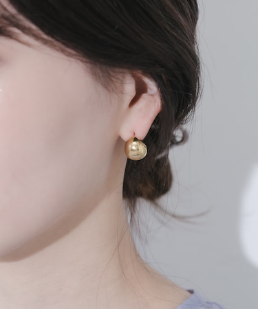 ステンレスプックリピアス