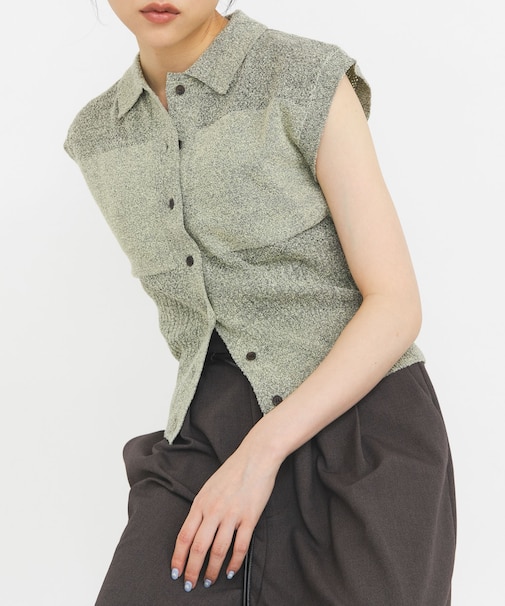 スリーブレスニットシャツ
