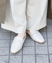 スクエアトゥローファーミュール