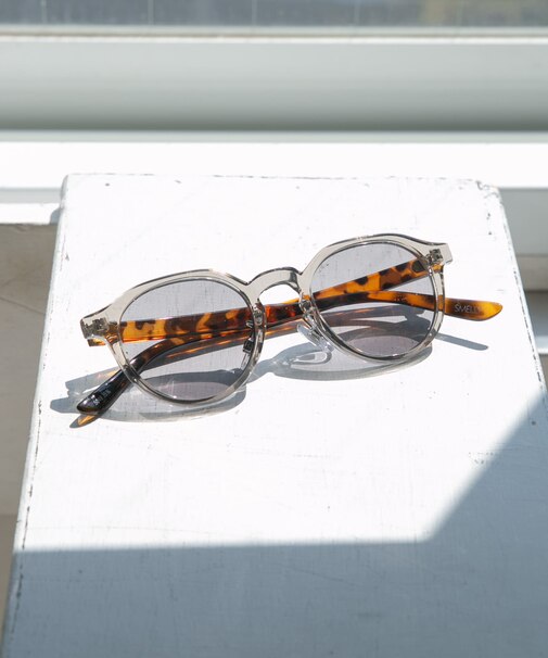 ボストンシェイプサングラス