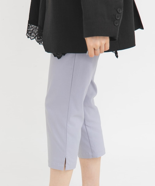 ストレッチカプリパンツ