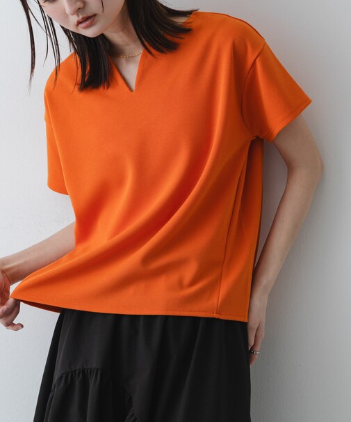 キーネックミラノリブTシャツ