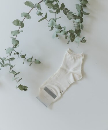『WEB限定』meri ja kuu　3足目シルク(単品)