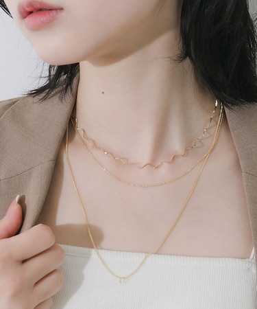 3チェーンレイヤードネックレス