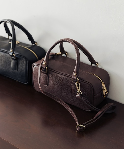 レザースクエアボストンバッグ