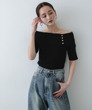 『洗濯可』メタルボタンオフショルリブセーター