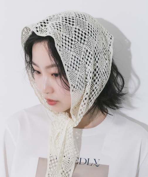 クロシェサンカクスカーフ