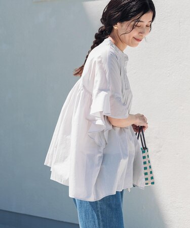 『WEB／一部店舗限定カラー』コットンボイルピンタックフレアスリーブブラウス