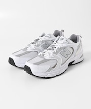 NEW BALANCE　MR530