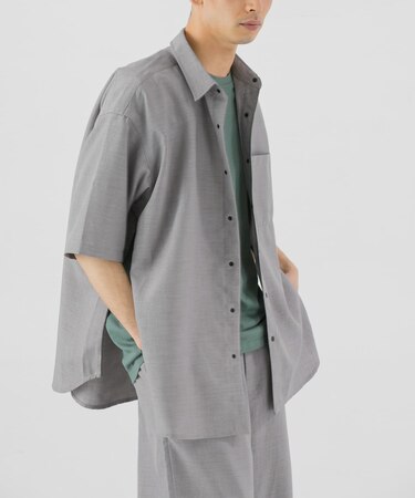 『UR TECH DRYLUXE』ハイツイストショートスリーブシャツ