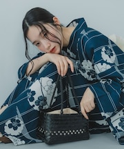 『WEB／一部店舗限定』スクエアバンブーカゴバッグ