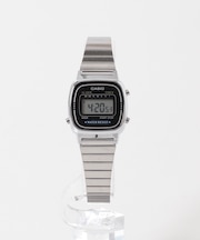 CASIO　メタルデジタルウォッチ
