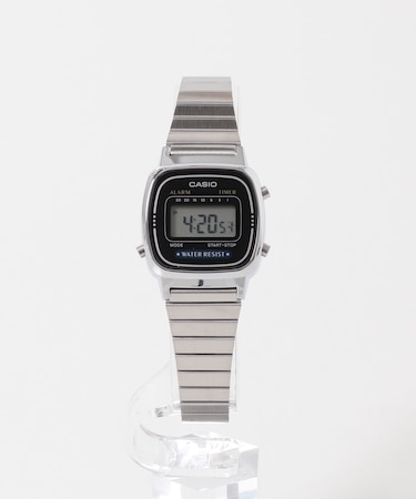 CASIO　メタルデジタルウォッチ