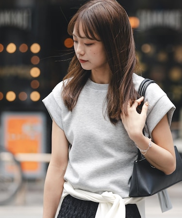 モチモチポンチTシャツ