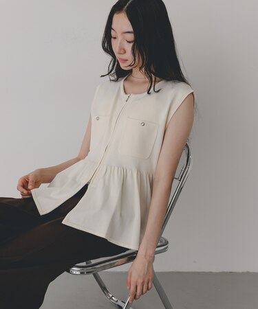 『洗濯可』ペプラムジップセーター