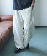 サイドタックワイドスラックス