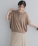 ベージュ
