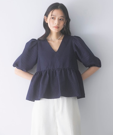 『WEB限定』ジャガードペプラムＶネックブラウス