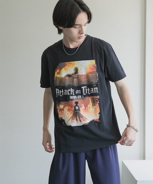 THRIFTY LOOK ATTACK ON TITAN 2 フェードTシャツ