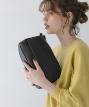 フラップショルダーバッグ