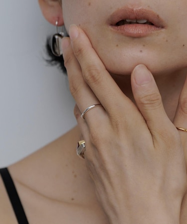 SMELLY so’　textured minimal ring
