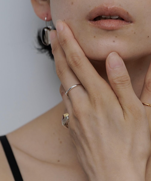 SMELLY so’　textured minimal ring