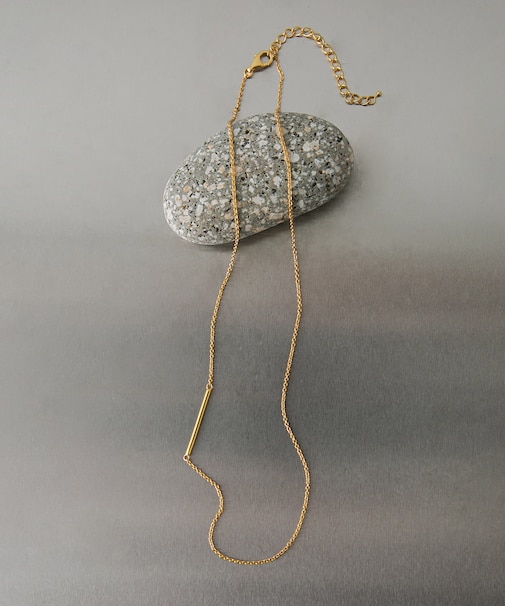 SMELLY so’　asymmetric bar necklace
