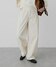 アイボリー