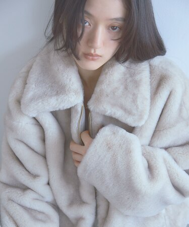 TISSAVEL フェイクファーショートコート