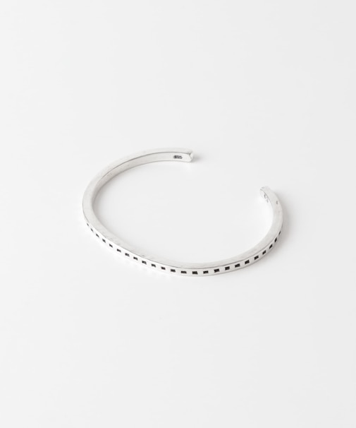 MANANAS Hole Square Bangle