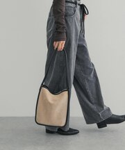 IOMMI スウェードバイカラーバッグ
