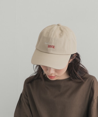 LY　LETTER CAP