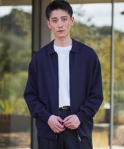 『UR TECH』200日ジップジャケット