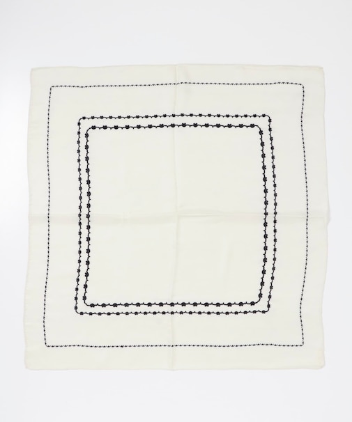 JAMIRAY　HEART EMB SCARF S