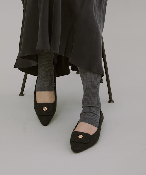 『MADE IN JAPAN』フラワーモチーフフラップパンプス
