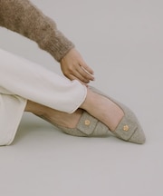 『MADE IN JAPAN』フラワーモチーフフラップパンプス