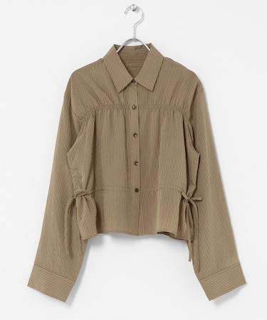 クロップドギャザーシャーリングシャツ
