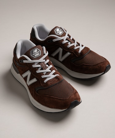 NEW BALANCE　880 V7