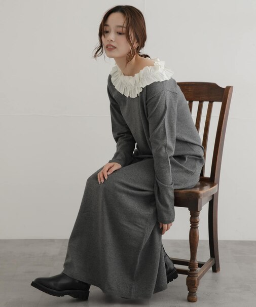 『WEB限定』フリルネックニットワンピース