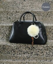 『別注』AJUGA.×RODE SKO ファーチャーム付きボストンバッグ