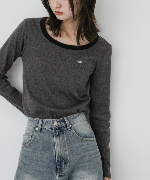 ラウンドネックリブTシャツ