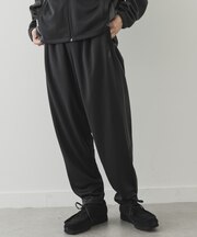 NEW BALANCE ニットトラックパンツ